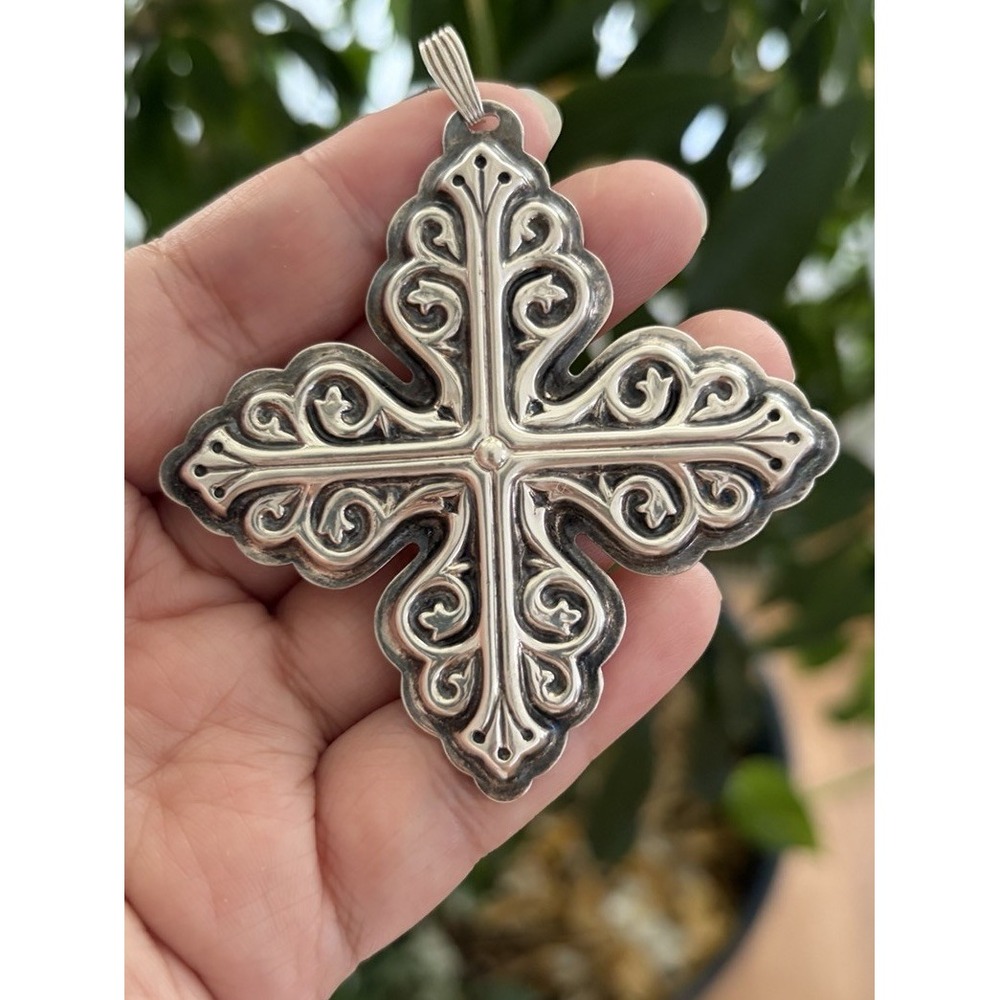 Vintage 1978 Sterling Silver Reed & Barton Christmas Cross Pendant Ornament